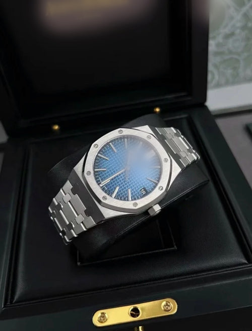 Aidemars Puguet Royal Oak Silver Blue Dial Watch