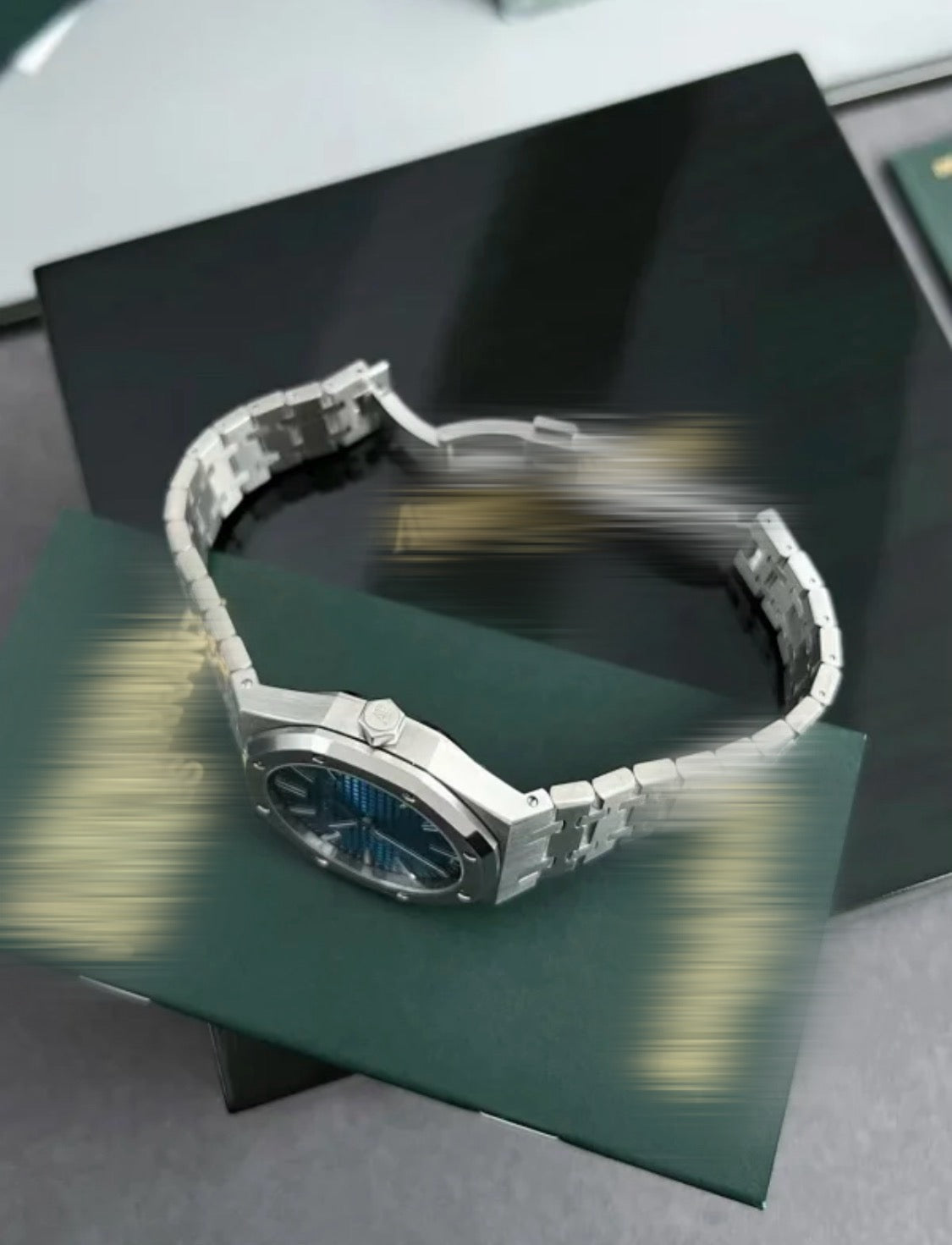 Aidemars Puguet Royal Oak Silver Blue Dial Watch