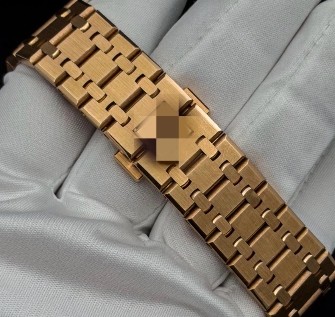 Aidemars Puguet Royal Oak Gold White Dial Watch